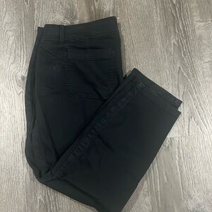 Torrid crop pants